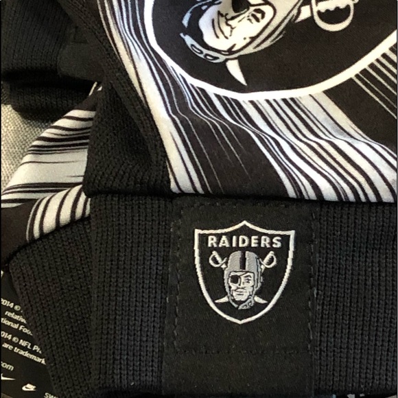 NWT 2014 LAS VEGAS OAKLAND RAIDERS CLOSEOUT STADIUM TOUCH GLOVES FINGERTIP TECH - Picture 5 of 9